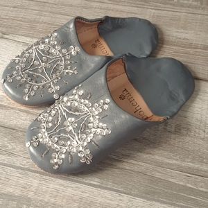BOHEMIA LEATHER SLIPPERS..SIZE S